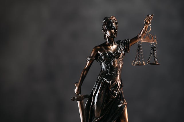 Equipo A&J Abogados 3